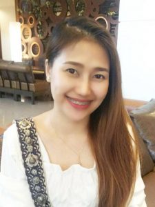 タイ女性 32歳 販売員