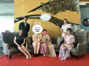 家族と記念撮影